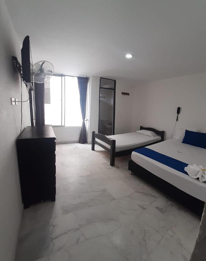 Blue Star Hotel 멜가르 외부 사진