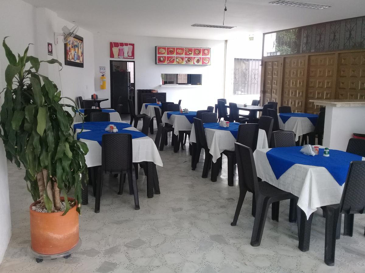 Blue Star Hotel 멜가르 외부 사진