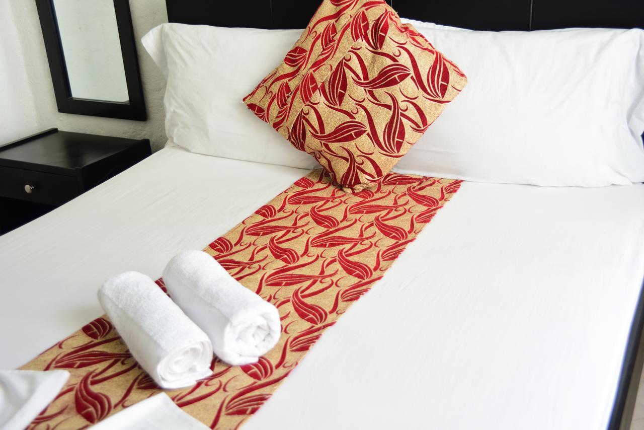 Blue Star Hotel 멜가르 외부 사진